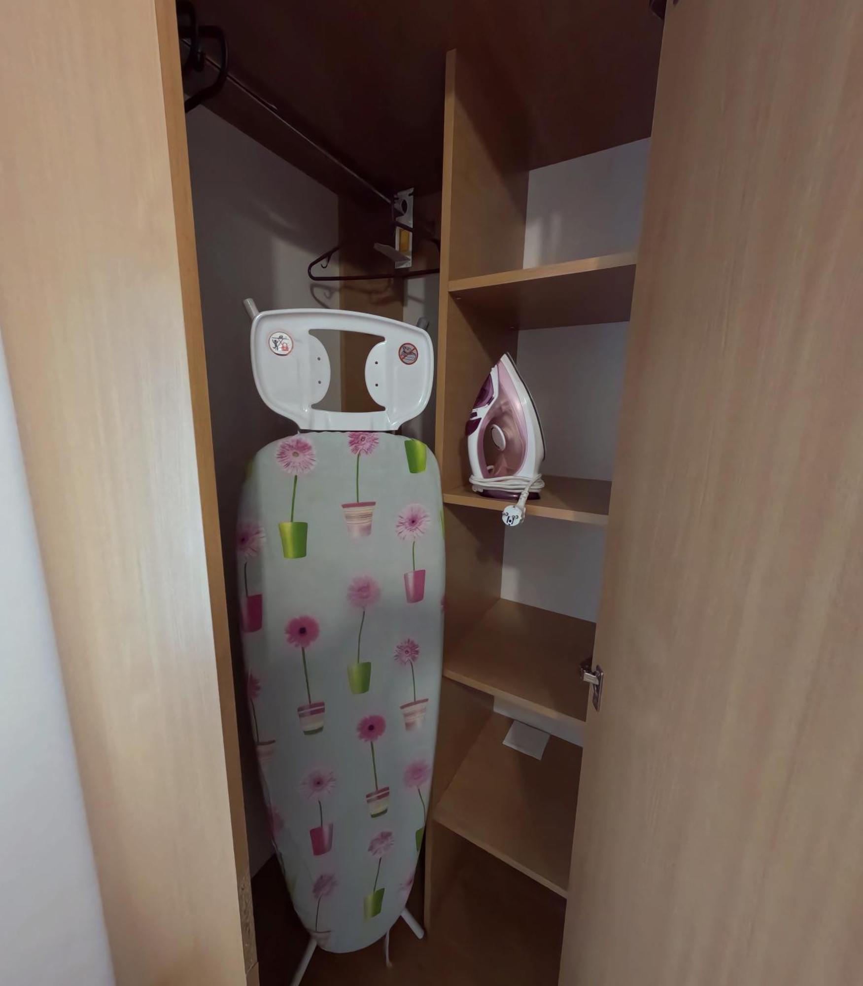 E&C Aparthotel Bucharest Mall, Unirii Area מראה חיצוני תמונה